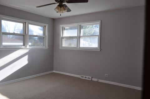 1871 Ash St, Des Plaines, IL 60018 photo 8