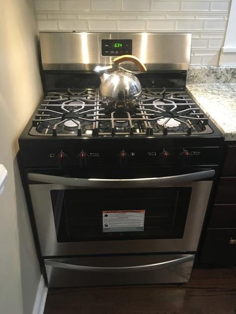 562 E 105th St, Chicago, IL 60628 photo 8