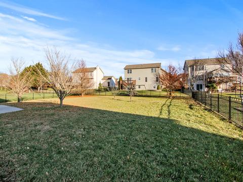 42 Pebblebrook Ct, Bloomington, IL 61705 photo 37