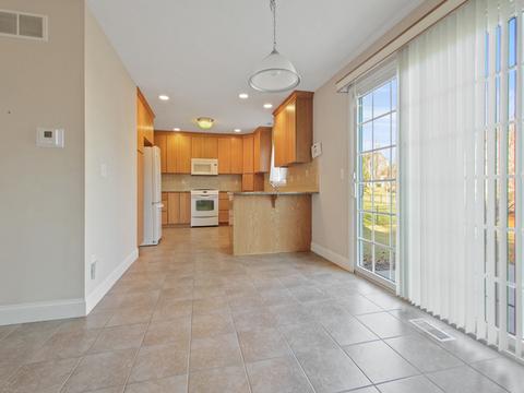 42 Pebblebrook Ct, Bloomington, IL 61705 photo 28