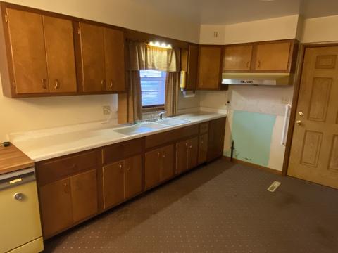606 S Main St, Fairmount, IL 61841 photo 3