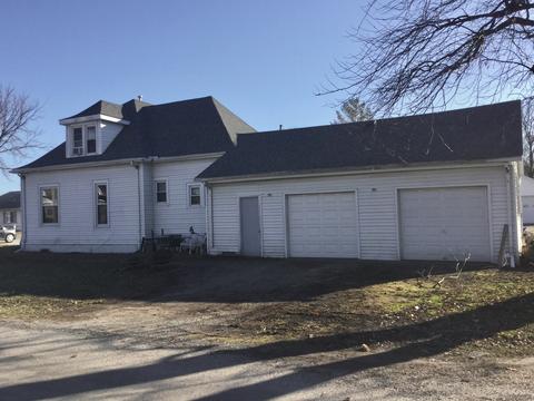 205 S Beech St, Arthur, IL 61911 photo 34
