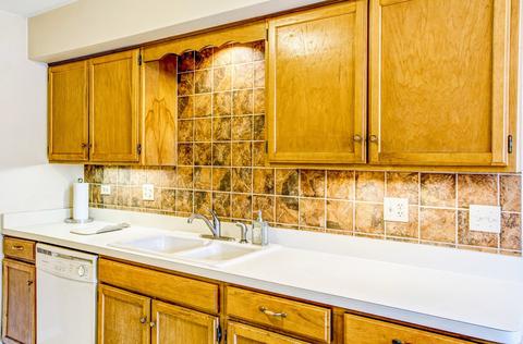 1935 Gresham Cir, Wheaton, IL 60189 photo 7