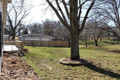 803 Keith Dr, Morrison, IL 61270 photo 3