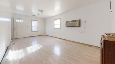 721 E Illinois St, Arthur, IL 61911 photo 2