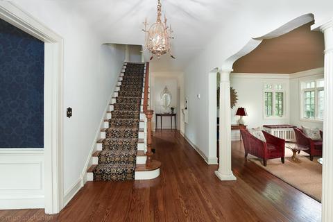 949 Golfview Rd, Glenview, IL 60025 photo 2