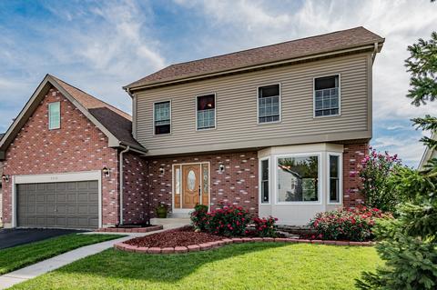 2010 Vermette Cir, Plainfield, IL 60586 photo 1