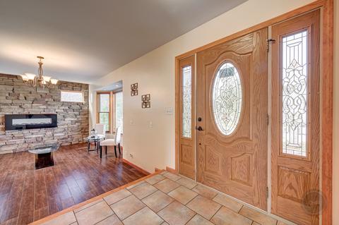 2010 Vermette Cir, Plainfield, IL 60586 photo 2