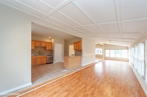 209 7th St, Wheeling, IL 60090 photo 10