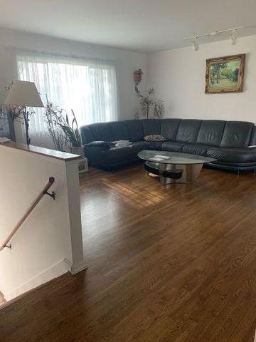 520 Amherst Ln, Hoffman Estates, IL 60169 photo 5