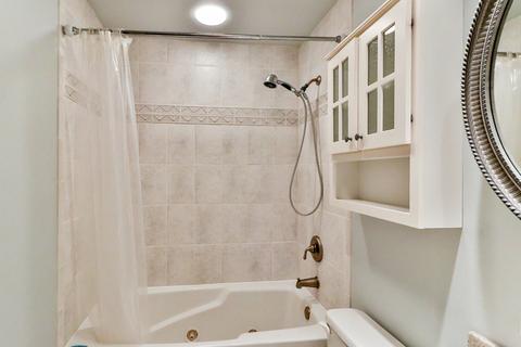 832 S Prospect Ave, Bartlett, IL 60103 photo 17
