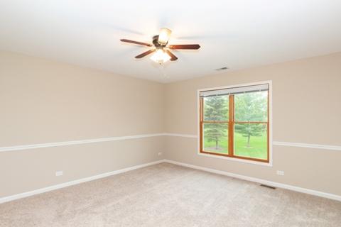 1500 Fox Path Ct, Hoffman Estates, IL 60192 photo 14
