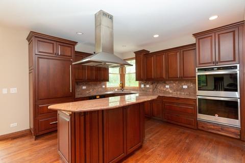 1500 Fox Path Ct, Hoffman Estates, IL 60192 photo 5