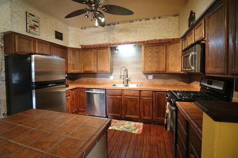 521 E Webster St, Clinton, IL 61727 photo 6