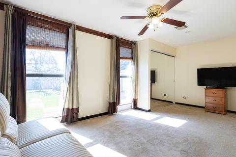 7155 W Wright Ter, Niles, IL 60714 photo 7