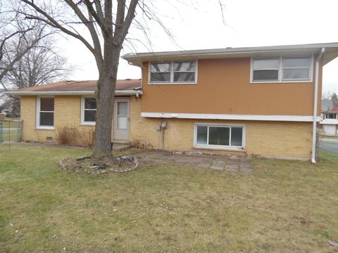 3207 Maple Ln, Hazel Crest, IL 60429 photo 2