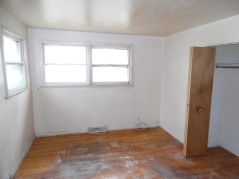 3207 Maple Ln, Hazel Crest, IL 60429 photo 9