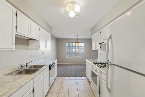 2190 Colorado Ave, Elgin, IL 60123 photo 7