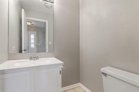 2190 Colorado Ave, Elgin, IL 60123 photo 8