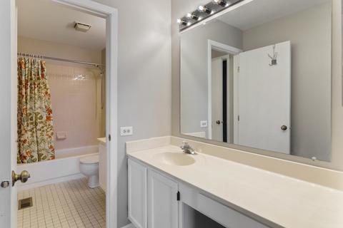 2190 Colorado Ave, Elgin, IL 60123 photo 13