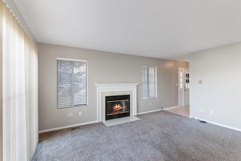 2190 Colorado Ave, Elgin, IL 60123 photo 3