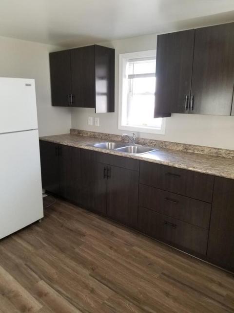 811 E Garden St, Freeport, IL 61032 photo 2