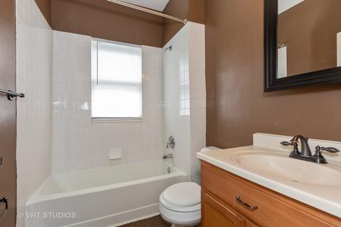 656 N Eagle St, Naperville, IL 60563 photo 9