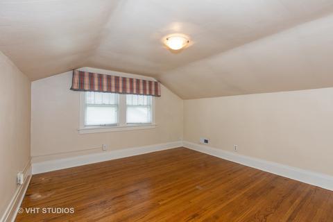 656 N Eagle St, Naperville, IL 60563 photo 10