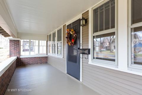 656 N Eagle St, Naperville, IL 60563 photo 2