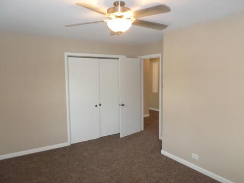 160 E 145th St, Harvey, IL 60426 photo 8