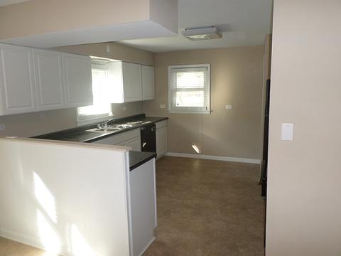 160 E 145th St, Harvey, IL 60426 photo 5