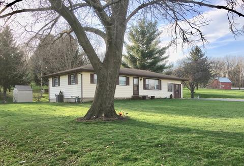 3495 E 2056th Rd, Wedron, IL 60557 photo 2