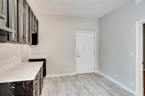 6512 S Champlain Ave, Chicago, IL 60637 photo 13