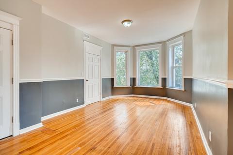 6512 S Champlain Ave, Chicago, IL 60637 photo 4