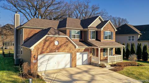 1701 Pondview Dr, Hoffman Estates, IL 60192 photo 1