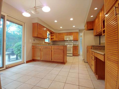 230 Old Post Rd, Northbrook, IL 60062 photo 9