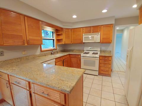 230 Old Post Rd, Northbrook, IL 60062 photo 6