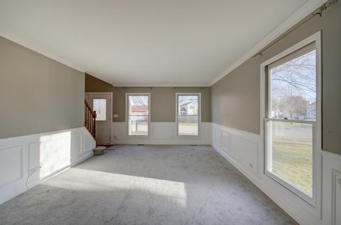 2009 Olde Mill Rd, Plainfield, IL 60586 photo 3