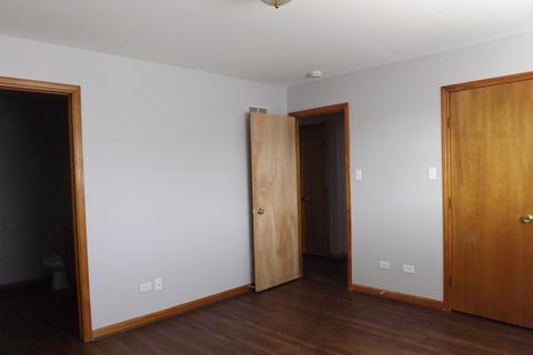 1 Sunset Ct, Steger, IL 60475 photo 9