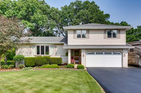 9 N620 Tipi Ln, Elgin, IL 60124 photo 1