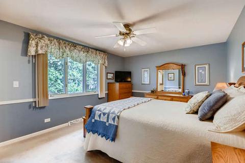 9 N620 Tipi Ln, Elgin, IL 60124 photo 14