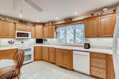 9 N620 Tipi Ln, Elgin, IL 60124 photo 10