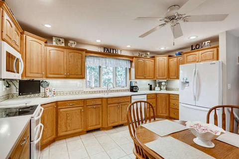 9 N620 Tipi Ln, Elgin, IL 60124 photo 8