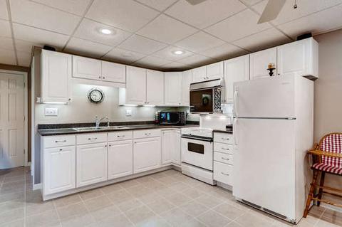 9 N620 Tipi Ln, Elgin, IL 60124 photo 22