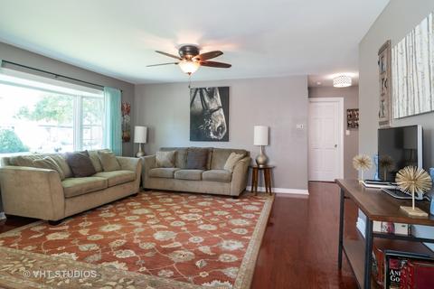 137 E Quincy St, Riverside, IL 60546 photo 4