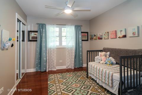 137 E Quincy St, Riverside, IL 60546 photo 7