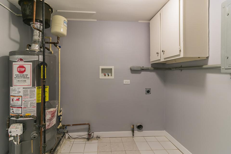  2208 Elizabeth Ave, Zion, IL 60099 photo 14