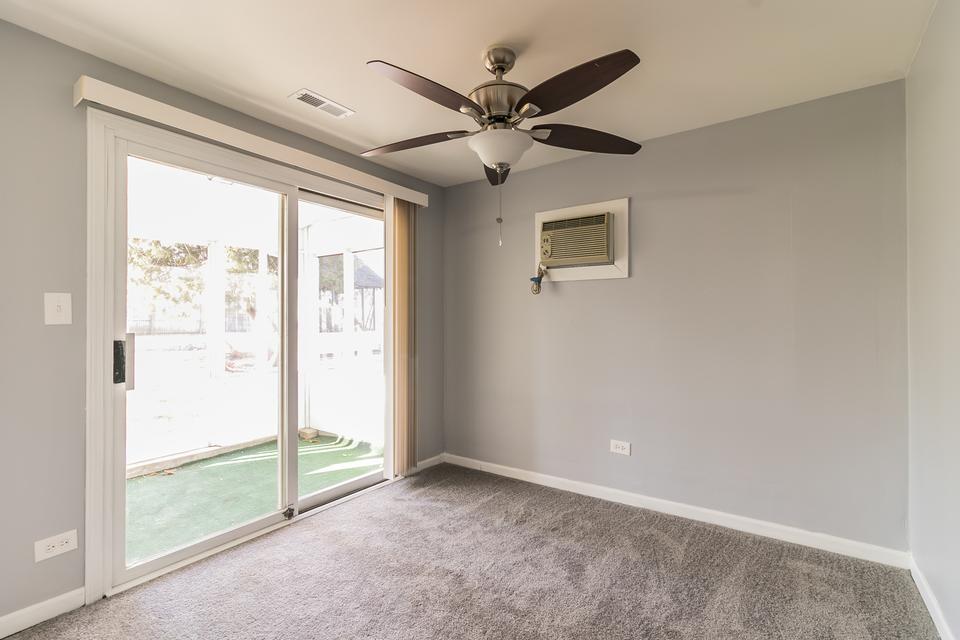  2208 Elizabeth Ave, Zion, IL 60099 photo 20