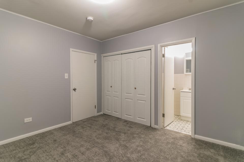 2208 Elizabeth Ave, Zion, IL 60099 photo 16