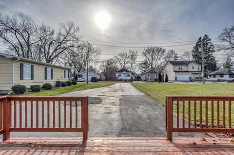 710 Stewart Ave, Elgin, IL 60120 photo 8